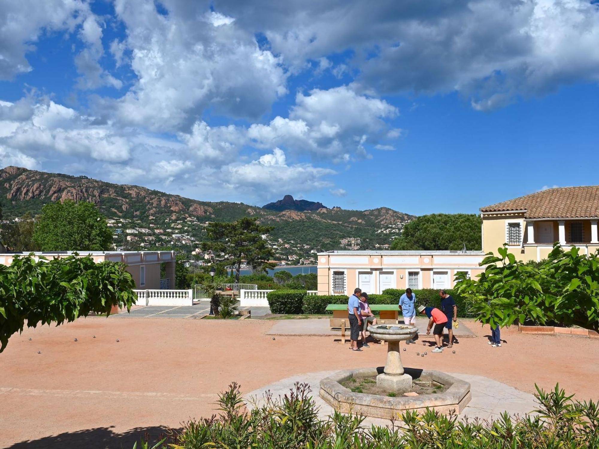 Apartment Village Cap Esterel - Le Village-14 By Interhome Saint-Raphaël Zewnętrze zdjęcie